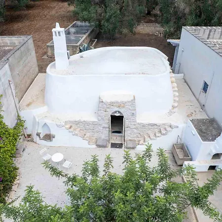 Semesterbostad Trullo E Casa Don Giulio 37 *